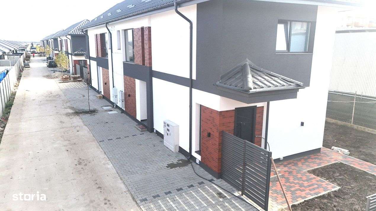 Vanzare Apartament 2 camere+curte 60mp si 2 locuri de parcare-5