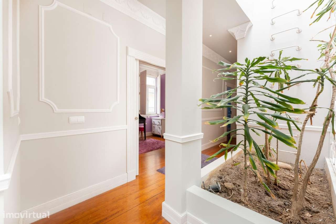 Moradia T4 + 1 com piscina, Pena, Lisboa-18