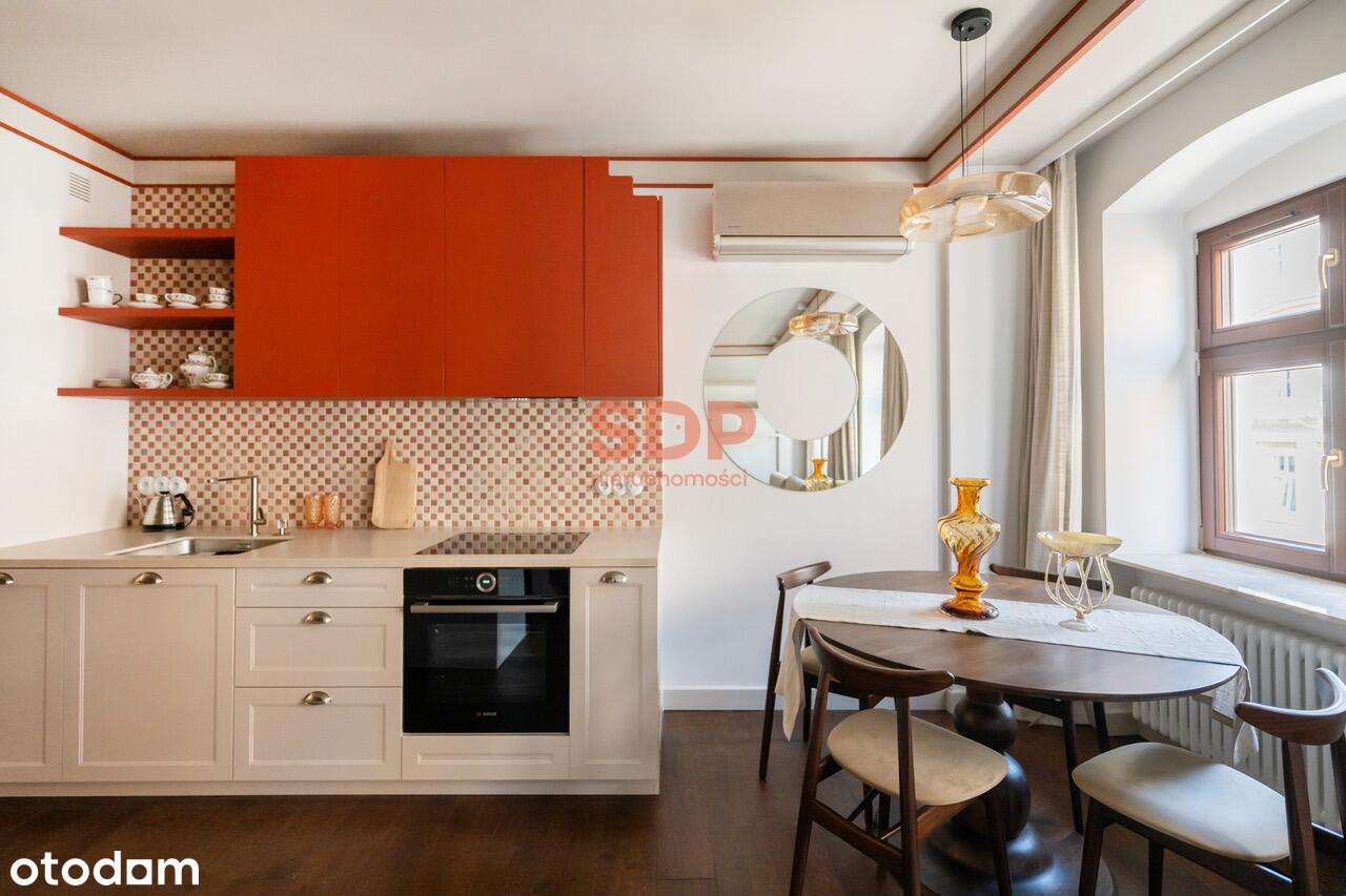 Mieszkanie, 2 pok. – W kamienicy | Z windą i balkonem | Standard premium