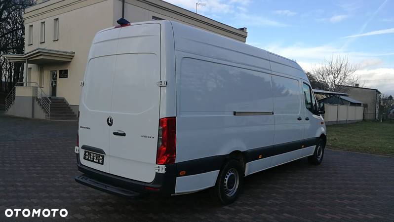 Mercedes-Benz Sprinter - 6