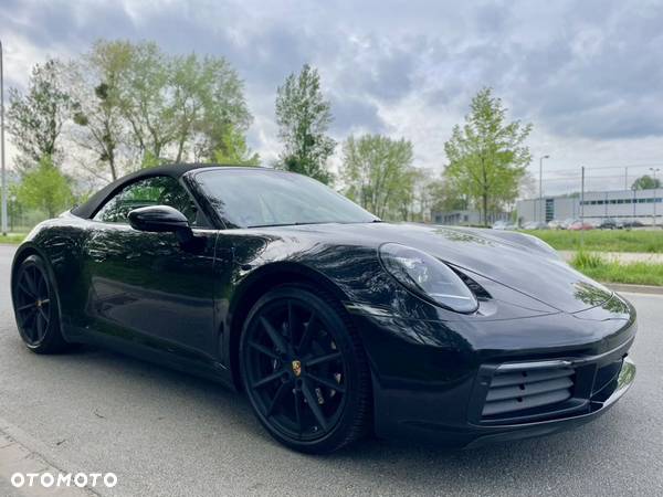 Porsche 911 Carrera Cabrio - 2