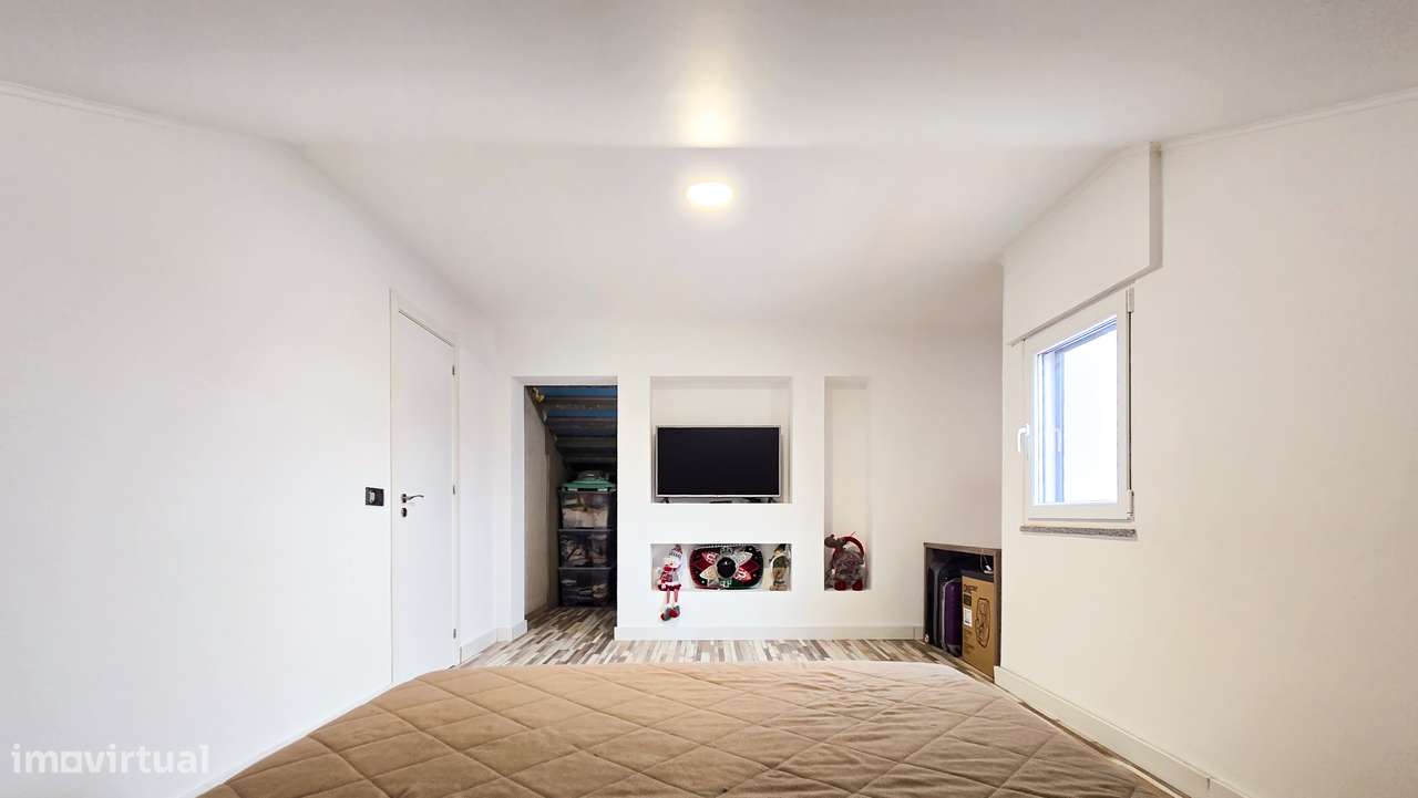 Moradia isolada de 3+2 assoalhadas - Garagem e espaço para piscina-3