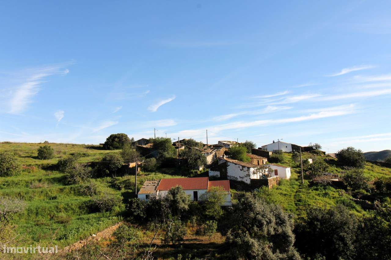 Moradia T4 para Recuperar, zona Alta na Serra de Tavira-14