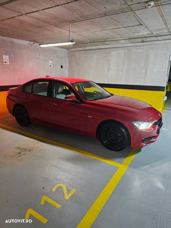 BMW Seria 3 318d Aut. Modern Line - 4