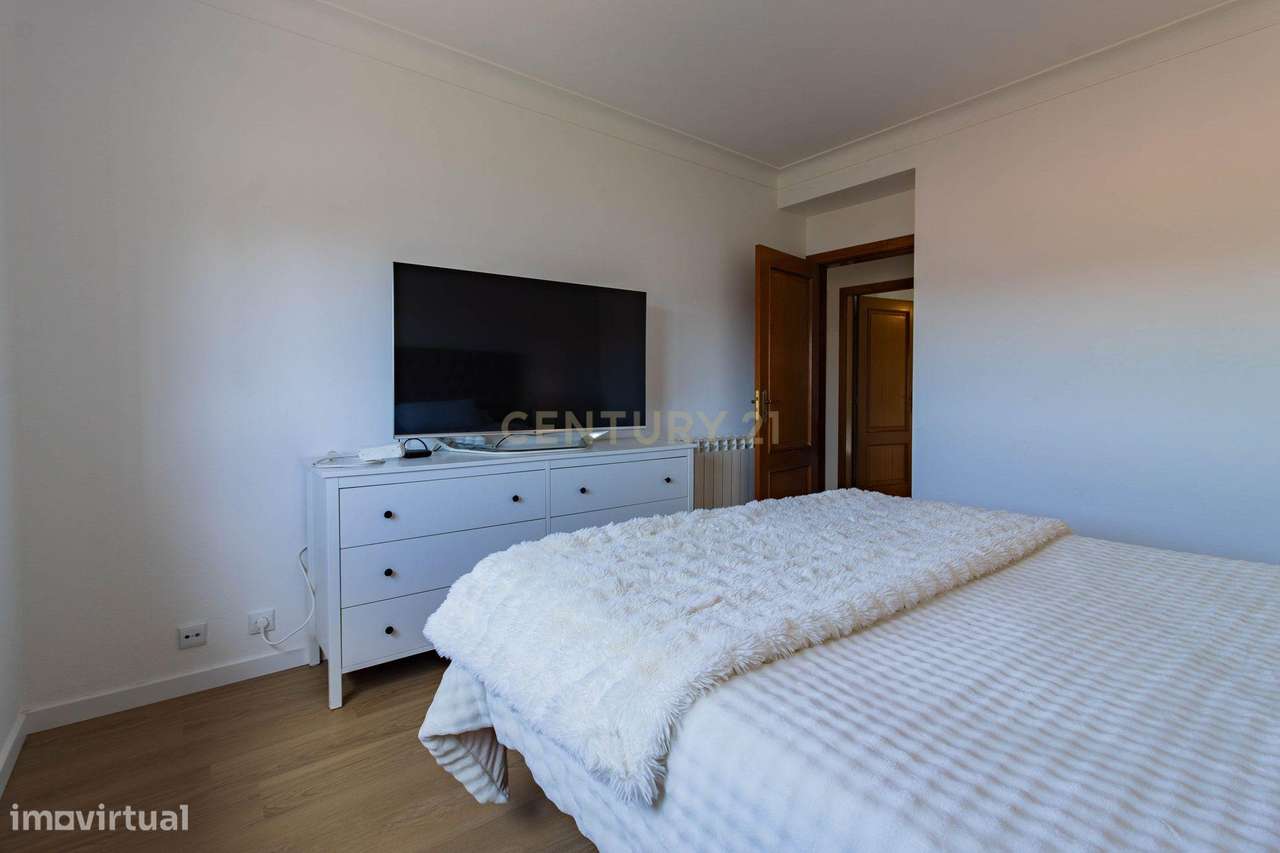 Casa Renovada em Aljubarrota, Alcobaça - 4 Quartos e Jardim-13