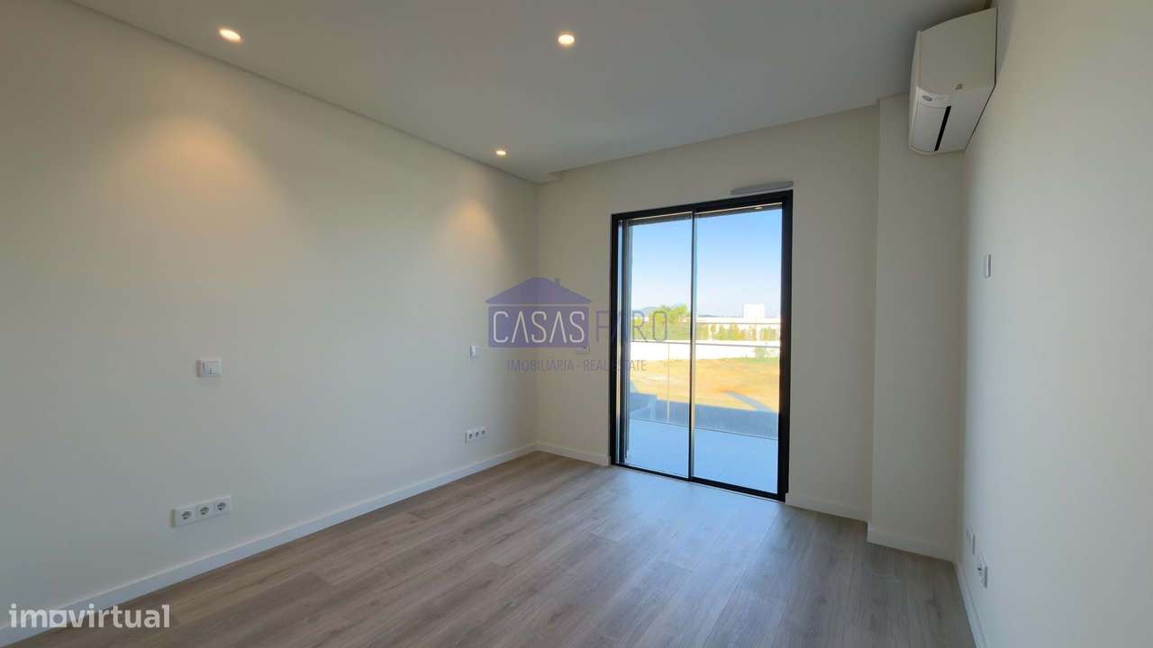 Moradia em banda V4 num empreendimento de Luxo, em Faro, Algarve-22