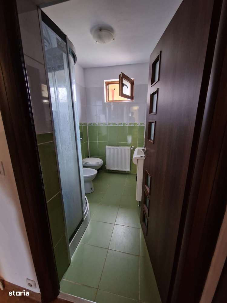 casa  197 mp, garaj, foisor, gratar, teren 870 mp la 100 m de DN 4-10