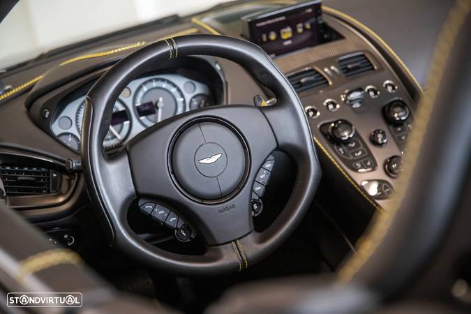 Aston Martin Vanquish Volante Touchtronic 3 Carbon Black - 20