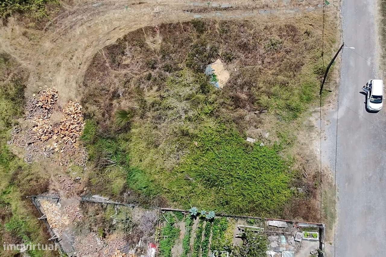 Terreno Rústico em Quinta da Oliva - Espaço Aberto e Vista Campestre - Grande imagem: 4/6