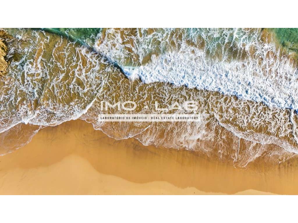 Terreno com 22.040m2 - Porto Santo-28