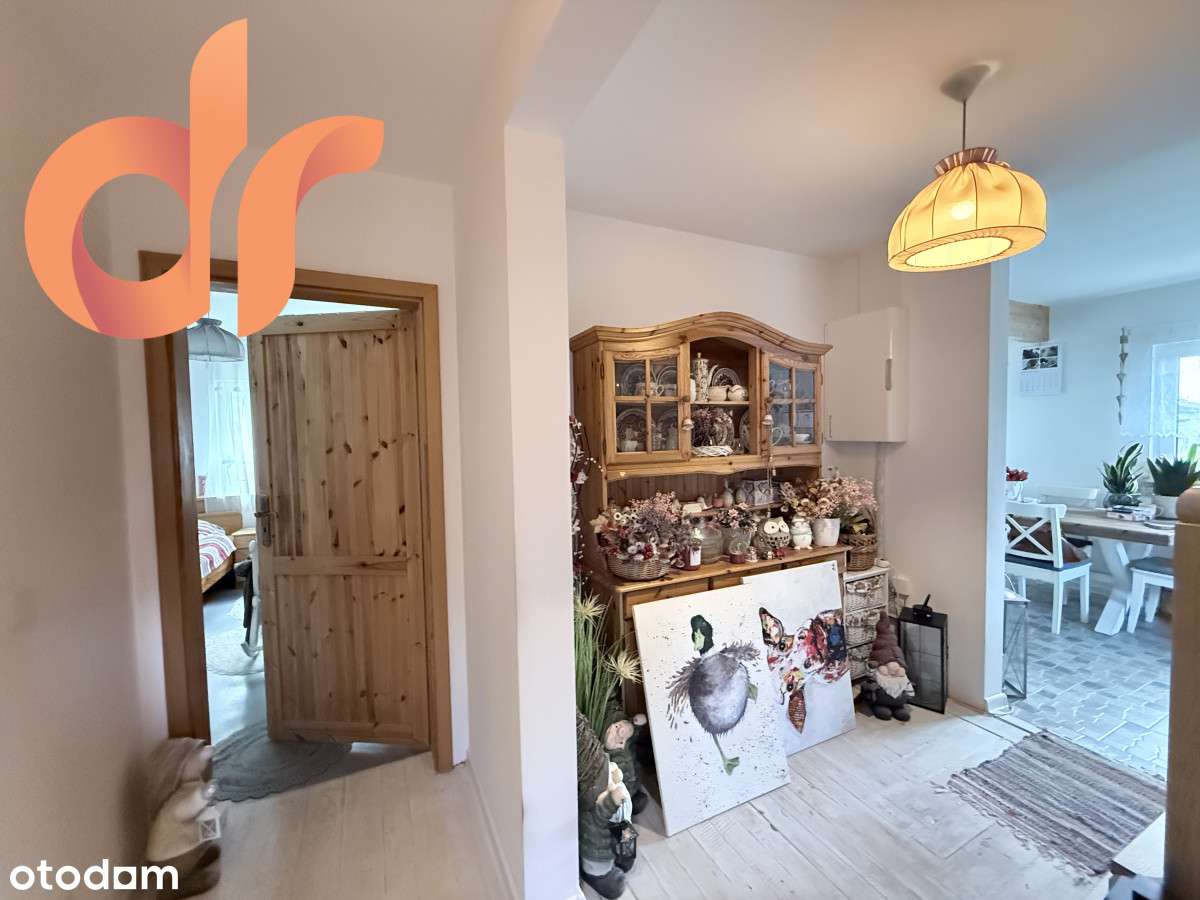 Mały dom w Przyjaźni z pięknym ogrodem-7