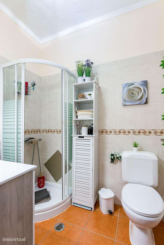 T2 Remodelado - Torre da Marinha 1 andar-19