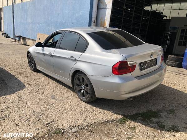 Dezmembrez piese BMW E90 - 2