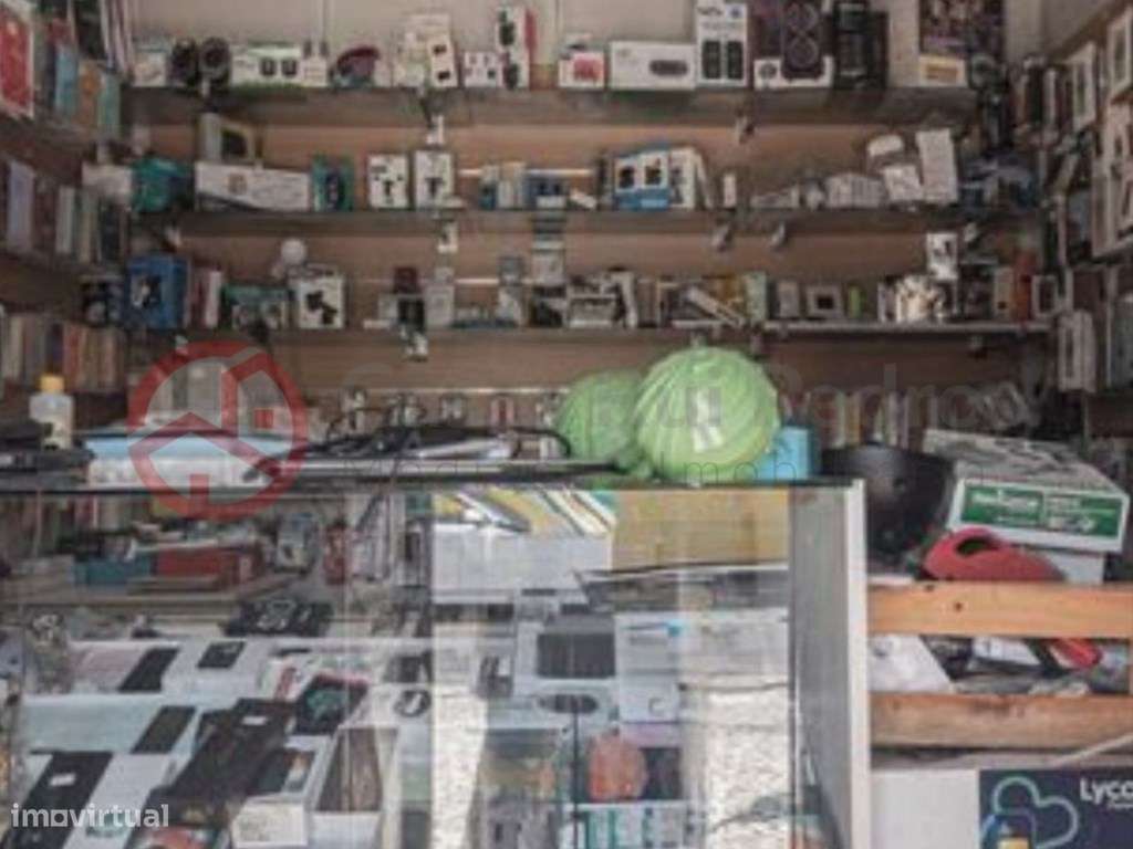 Prédio para Investimento em Olival Basto, Odivelas-48