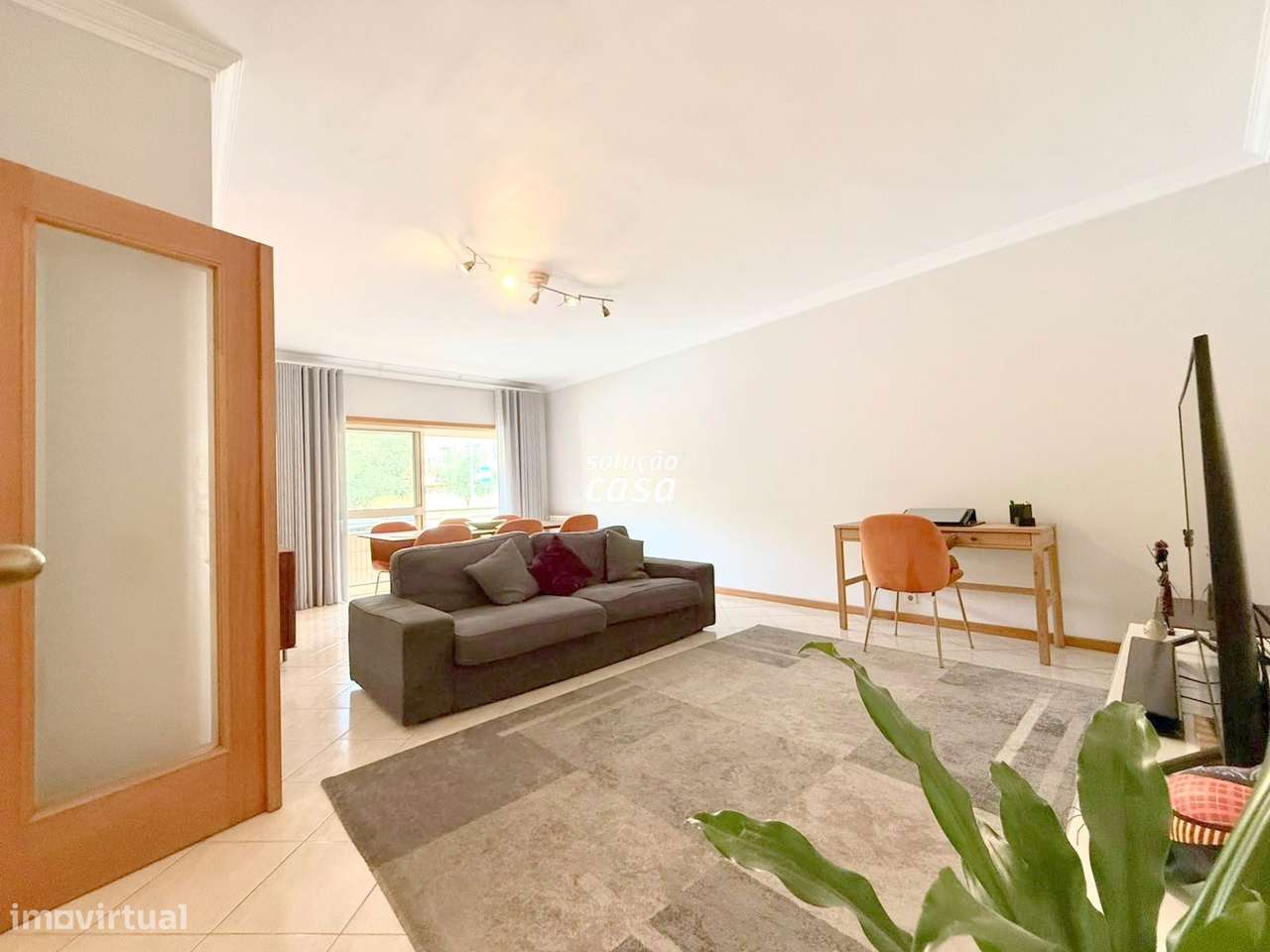 Apartamento T2 com Lugar de Garagem | Excelente Localização-8