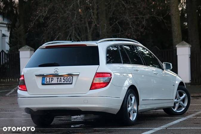 Mercedes-Benz Klasa C 180 T Kompressor Automatik BlueEFFICIENCY Avantgarde - 22