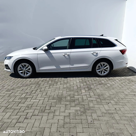 Skoda Octavia Combi 2.0 TDI DSG Style - 3