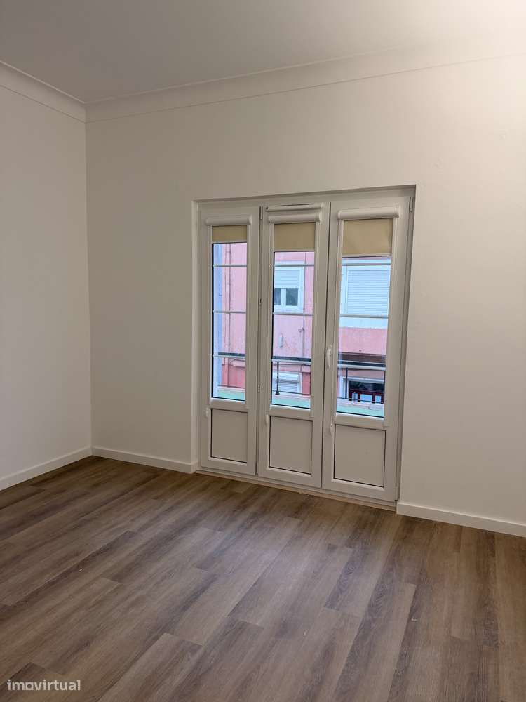 Apartamento T1 reabilitado em Almada - Grande imagem: 4/6