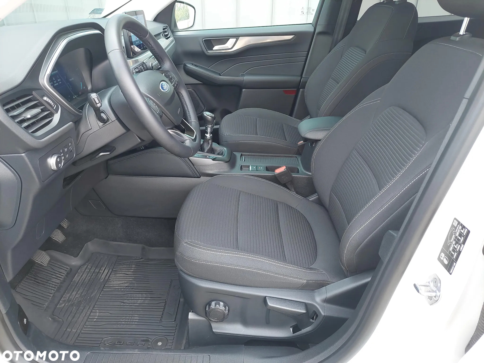 Ford Kuga 1.5 EcoBoost FWD Titanium - 13