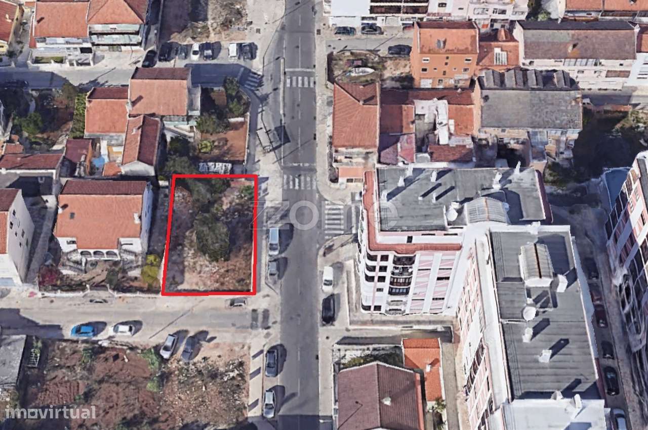 Terreno p/ construção - 4 fogos + parqueamento - Casal de Cambra - Grande imagem: 2/6