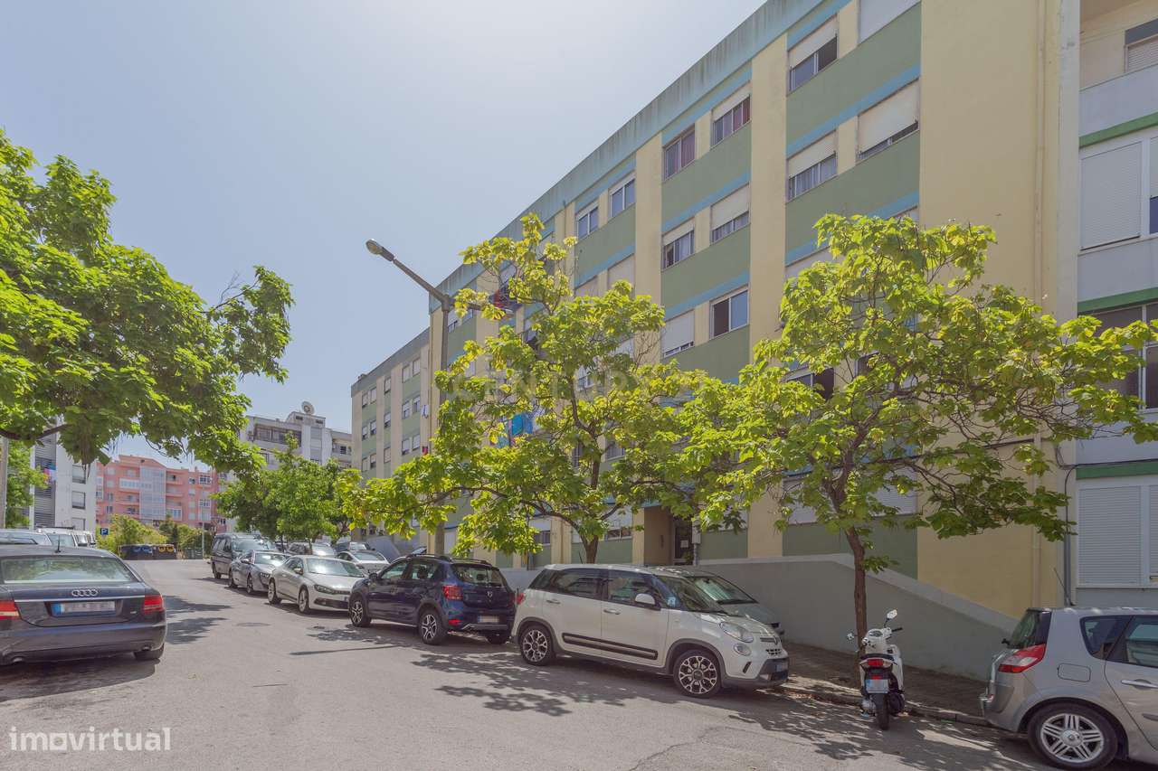 Apartamento T3 no Feijó - Grande imagem: 2/19