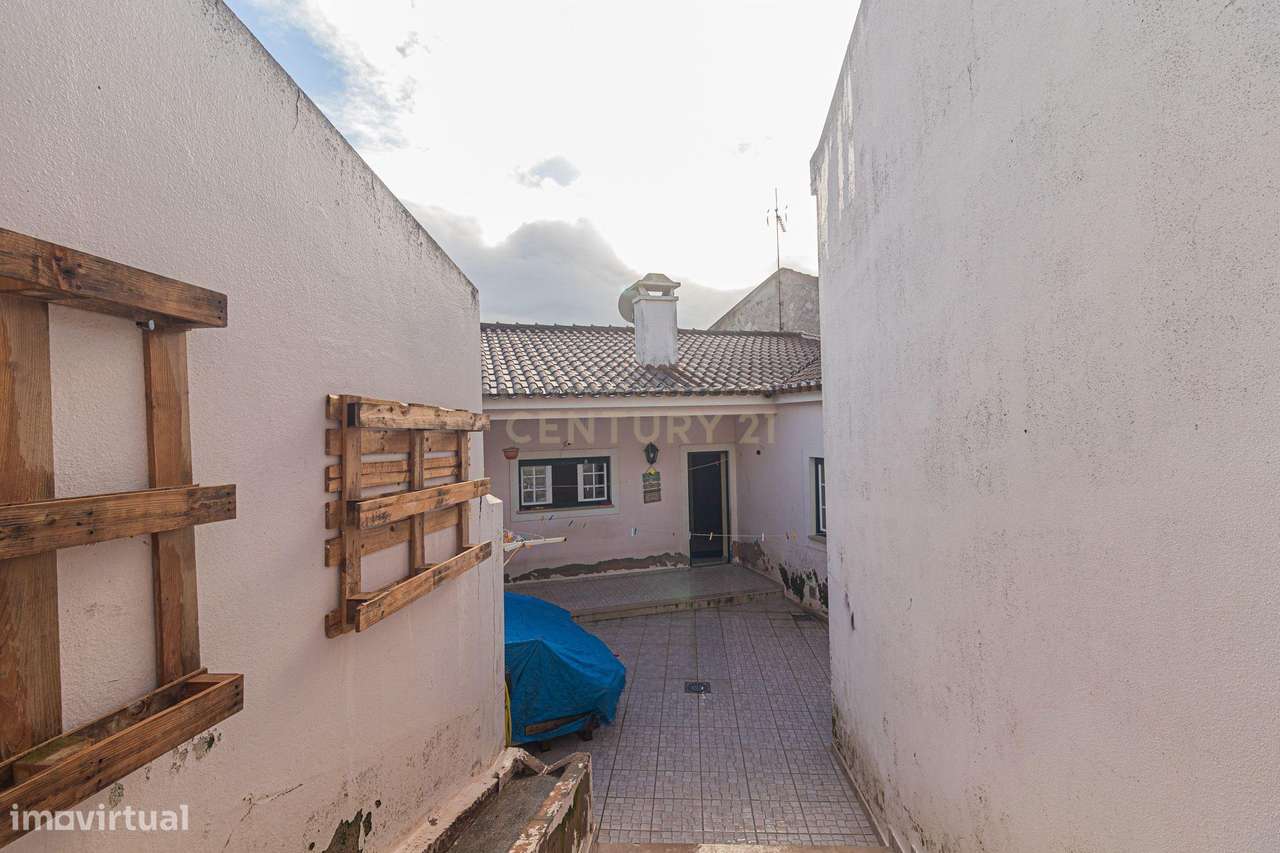 Casa T3 em Santa Maria, Torres Vedras - Oportunidade Única!-43