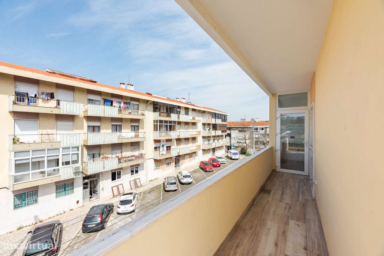 APARTAMENTO T3 | TOTALMENTE REMODELADO | SÃO JOÃO DA TALHA | LOURES-21