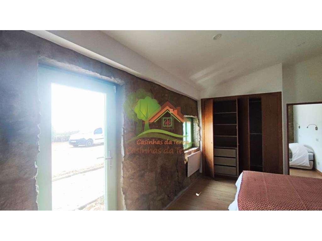 Terreno rústico com vista de mar e casa - Grande imagem: 5/33