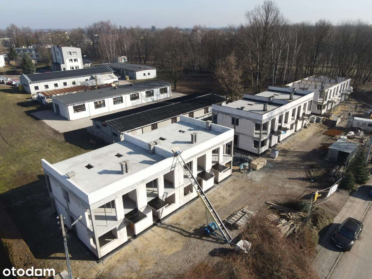 Nowoczesne apartamenty z ogródkami w centrum Pszczyny-0