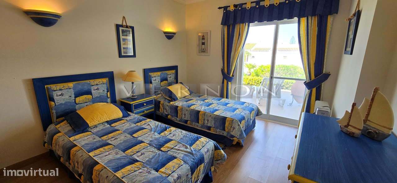 Carvoeiro Algarve, para venda, moradia geminada de  4 quartos, vista m-33