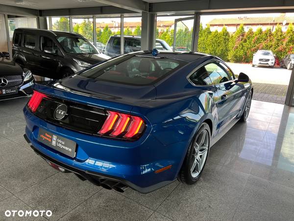 Ford Mustang 5.0 V8 GT - 16