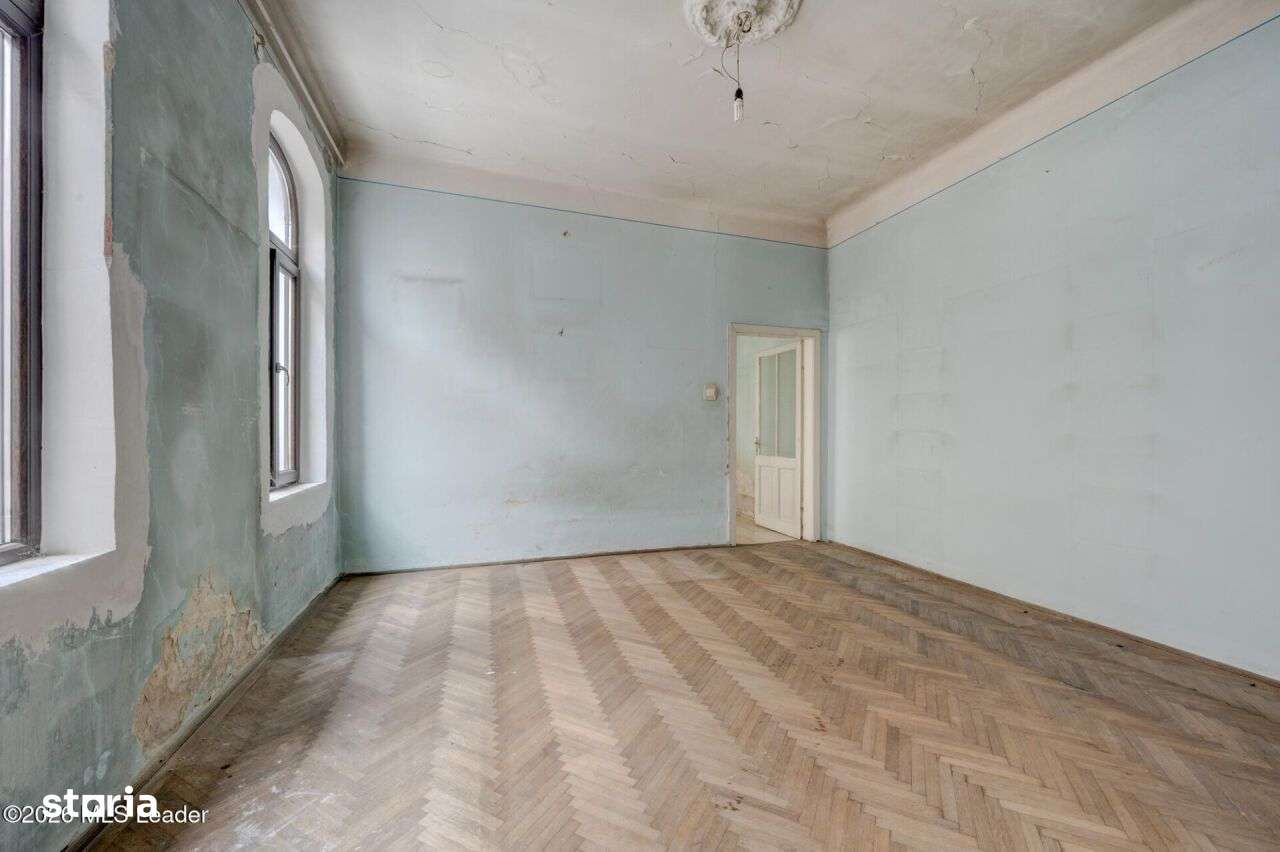 Casă 4 camere, rond Regina Maria, exterior renovat-9