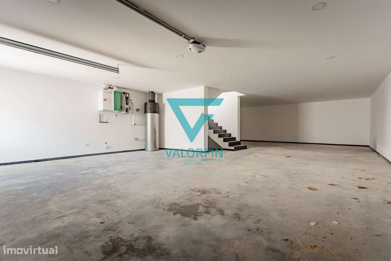 MoradiaT4 NOVA | Barosa - Leiria-37