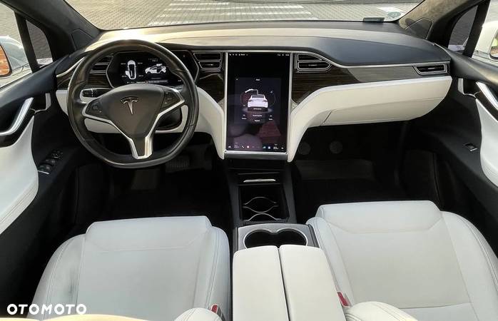 Tesla Model X 75D Allradantrieb - 21