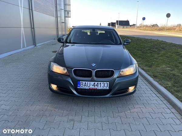 BMW Seria 3 318d - 2