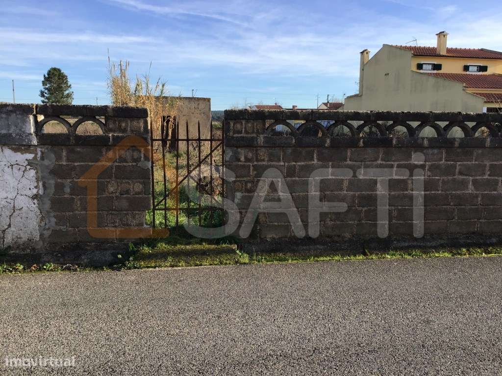 Terreno rústico (CONSTRUTIVÉL) na Zona Urbana com 1.800m2 em Cabrit... - Grande imagem: 2/8