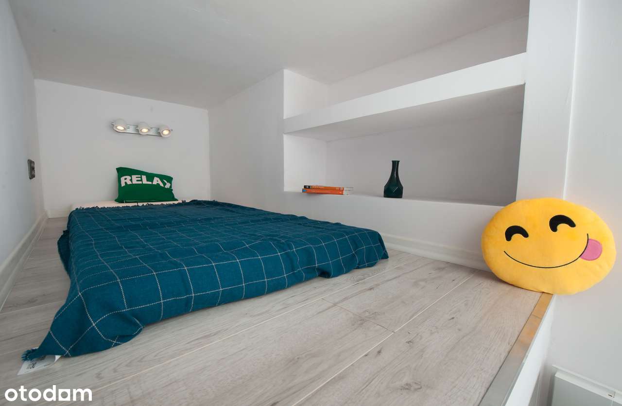 Wejścia z dwóch klatek, mieszkanie inwestycyjne w formie dwóch 54m2-9