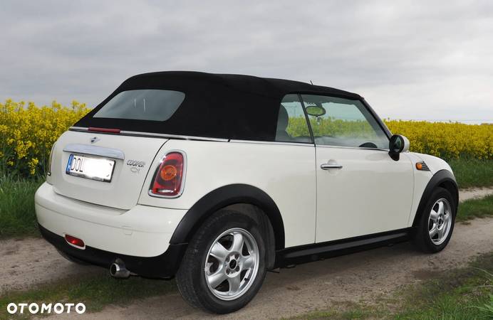 MINI Cooper Cabrio - 14