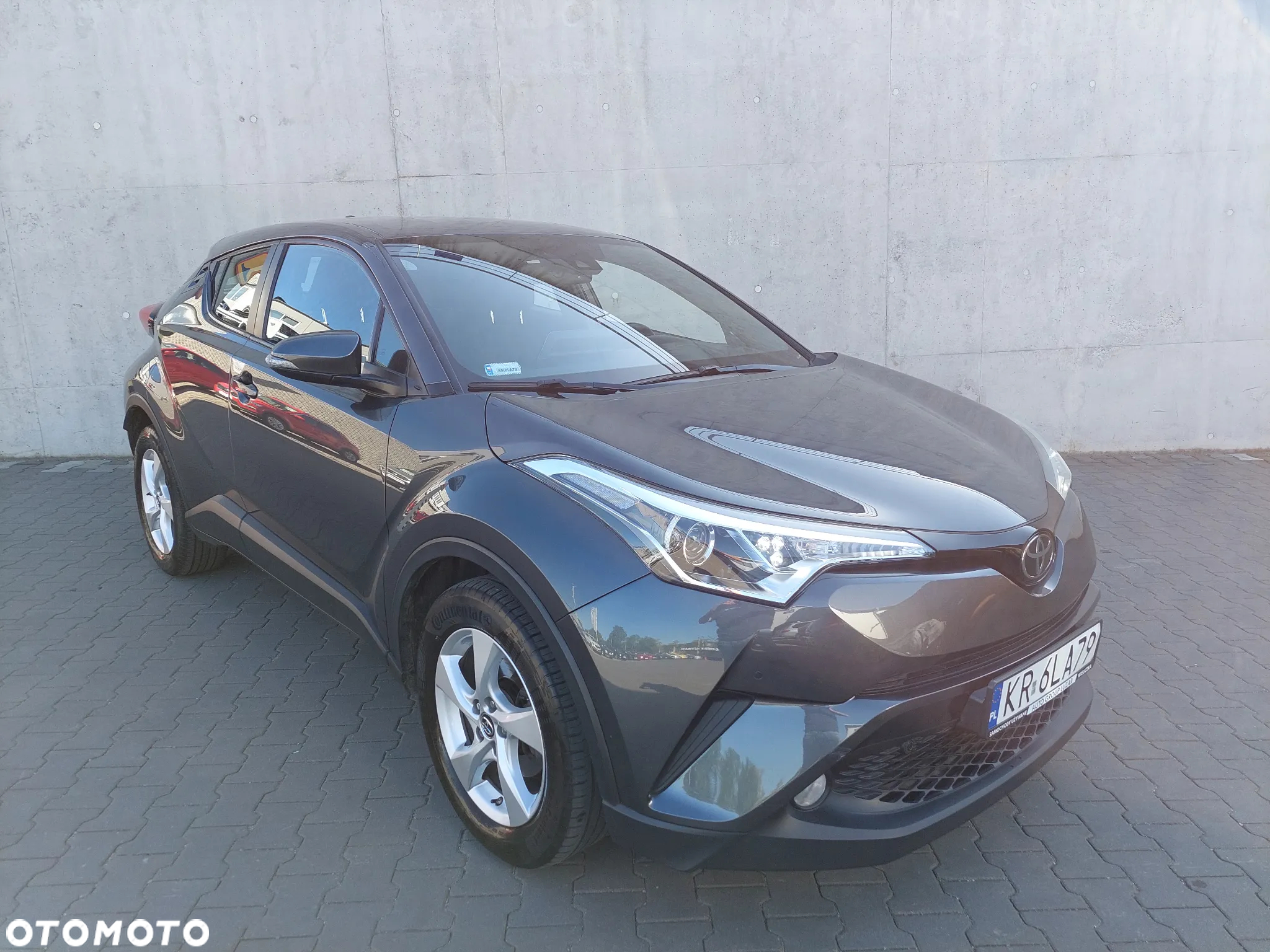 Toyota C-HR 1.2 T Premium - 2