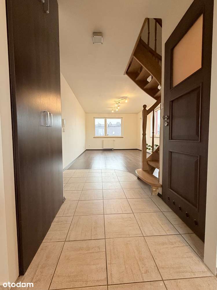 3 pok, dwupoziomowe, balkon, komórka lok, bez%-8