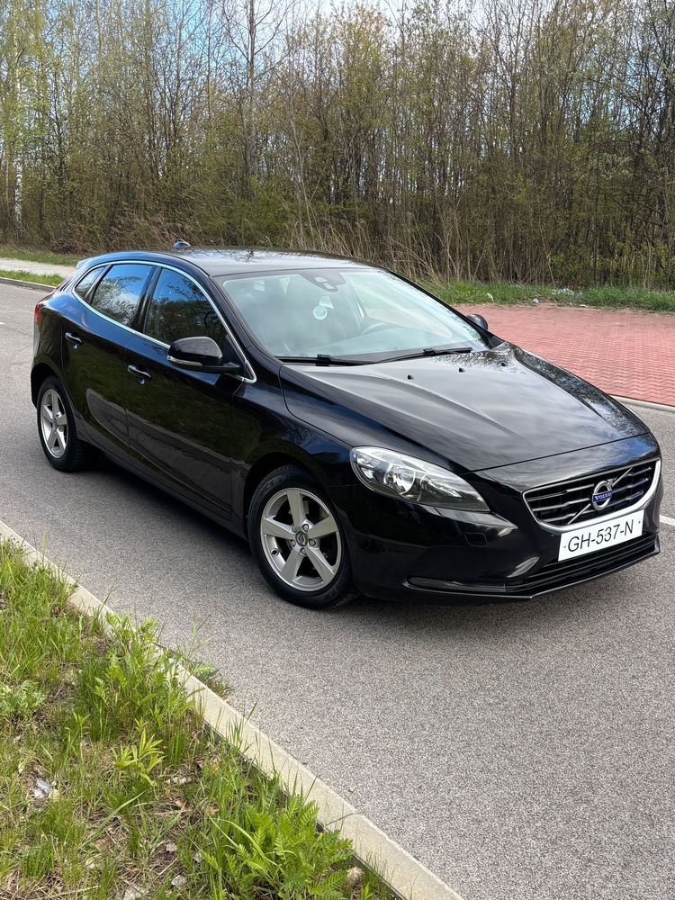 Volvo V40 II D2 Kinetic 2015