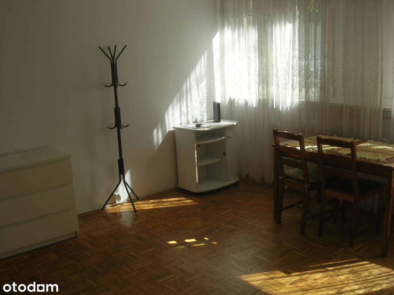 3 rozkładowe pokoje z oddzielną kuchnią ogrzewanie miejskie-1