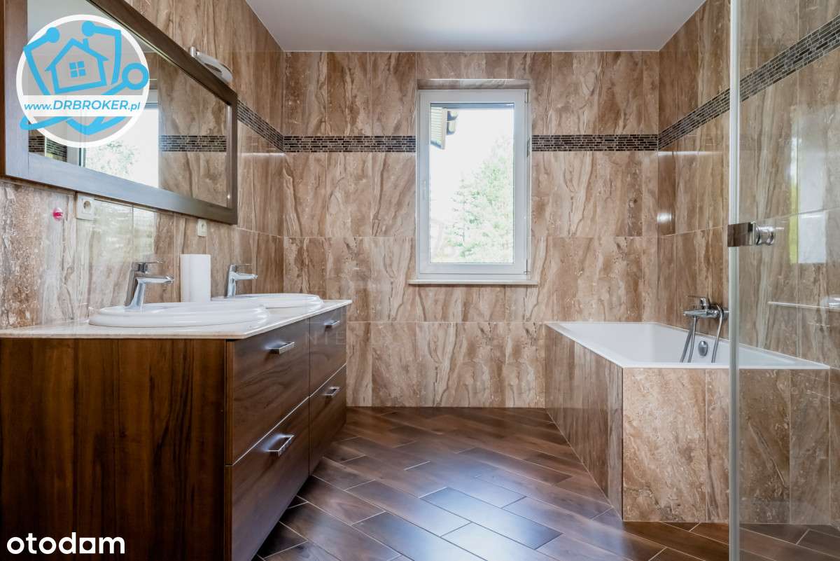 Dom z piękną działką i wolnostojącym garażem-10