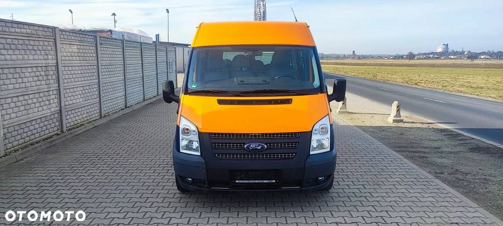 Ford Transit - 11