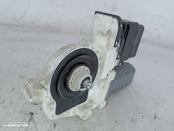 Motor De Elevador Trás Direito Volkswagen Golf Iv Variant (1J5) - 2