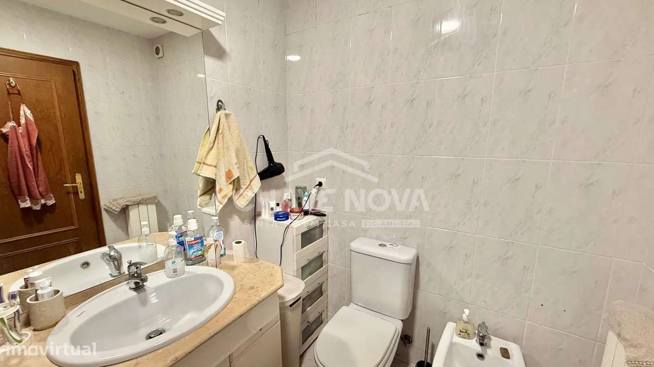 Apartamento T2 para venda em Seixezelo, Vila Nova de Gaia-19