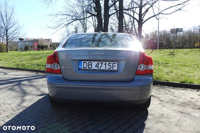 Volvo S40 1.8 - 14