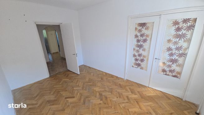 Apartament 4 camere 95 mp, 2 bai, 2 balcoane, bloc 1982, Dacia-11