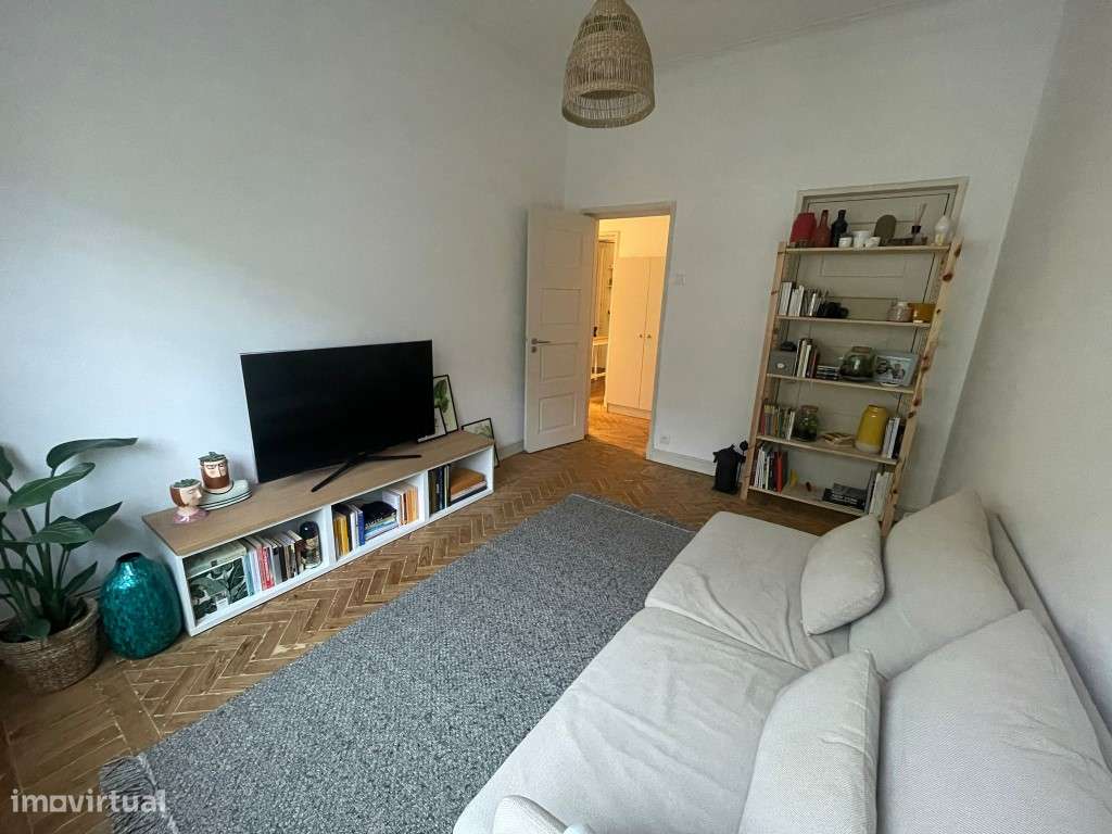 Apartamento T2 para Arrendamento em Lisboa - Grande imagem: 3/11
