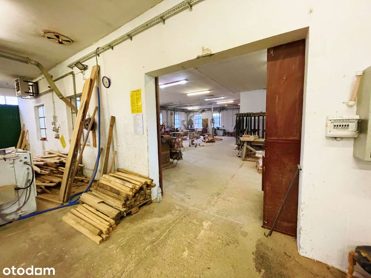 HALE + DOM - SZCZURAWICE - NA SPRRZEDAŻ!-12